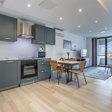 Deluxe Seaview Apartment San Ġiljan Buitenkant foto