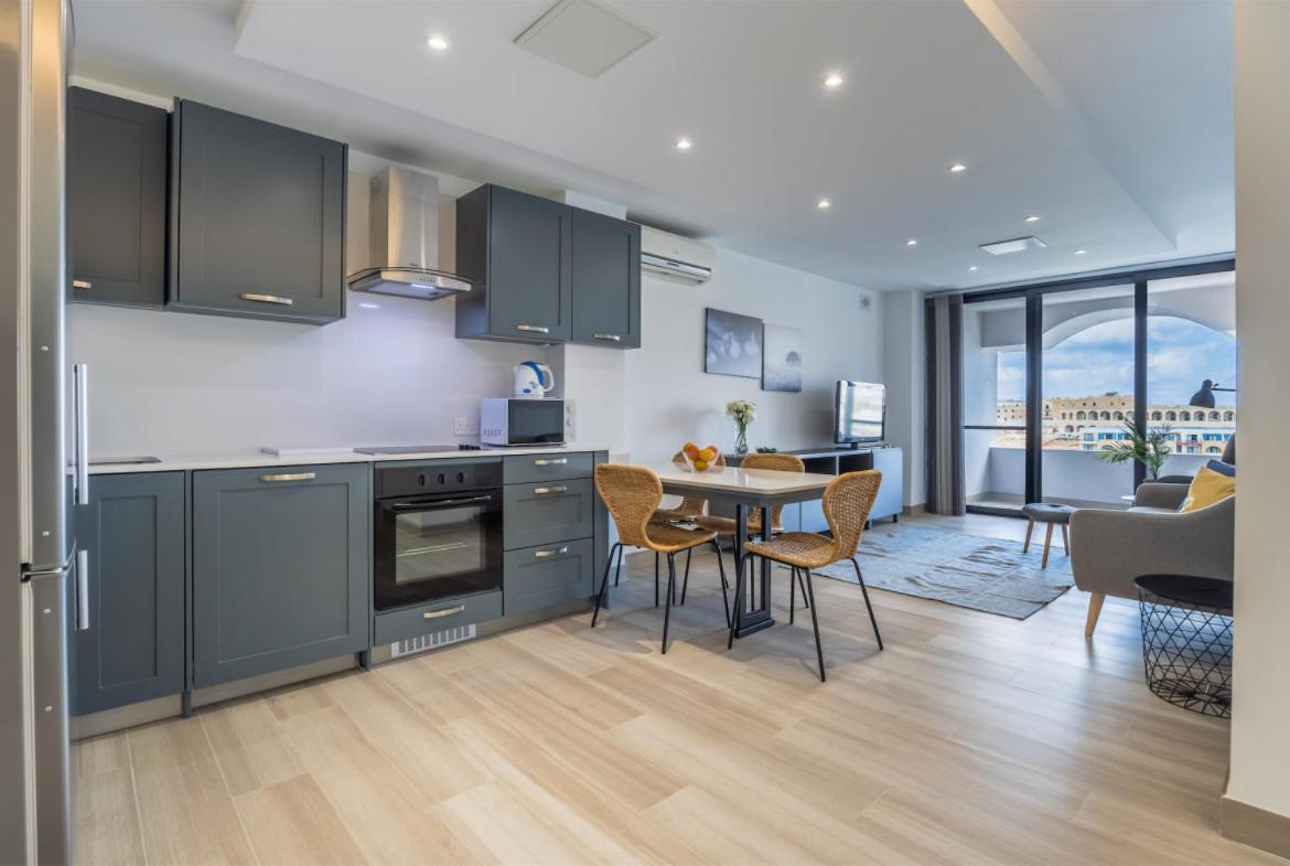 Deluxe Seaview Apartment San Ġiljan Buitenkant foto
